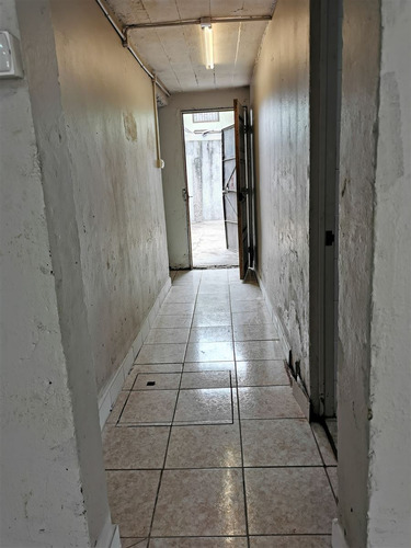 Casa-local En Venta, Prox. A Nueva Línea 7 Metro Cerro Navia