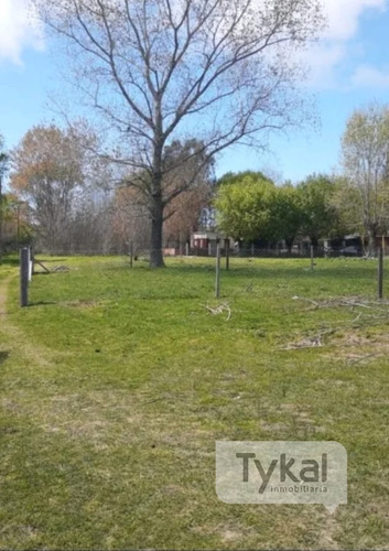 Hermoso Y Amplio Lote En Aguas Verdes - 