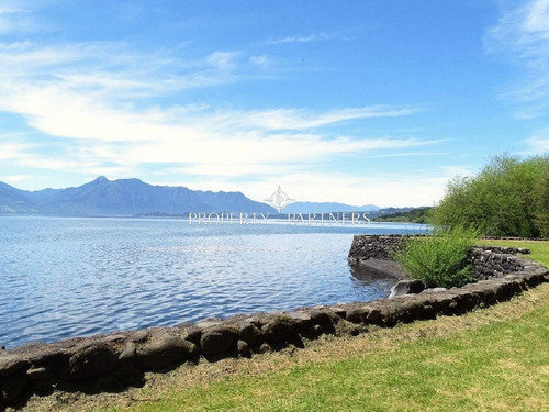 Imagen 29 de 30 de Lujosas Casas Con Orilla De Lago Villarrica