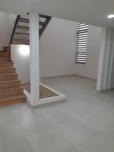Imagen 5 de 20 de Casa En Renta Ciudad Juárez Chihuahua Fraccionamiento Barcena Residencial.