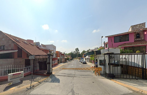 Casa Lista Para Ti En Cda. De Las Azucenas 31, Jardines Del Alba 2, 54750 Cuautitlán Izcalli, Méx. En Remate Hipotecario Adjudicada Con Posesión.