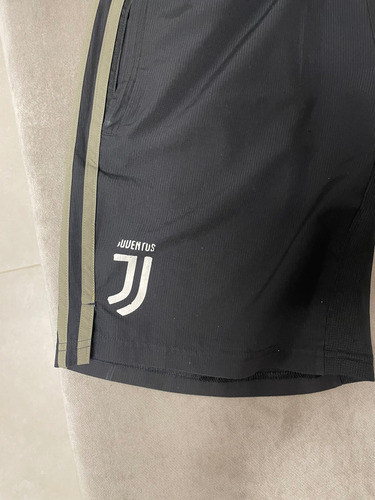 Short Adidas Negro Juventus (Usado)