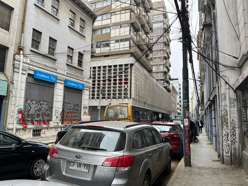 Oficina En En Arriendo, Calle Cochrane, Valparaíso.