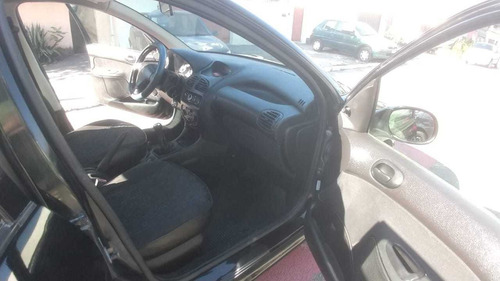 Peugeot 206 2008 1.4 Presence Flex 5p