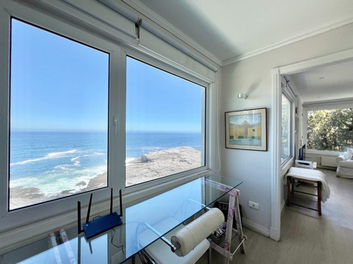Gran Casa En Primera Línea Con Vista Impresionante, Zapallar