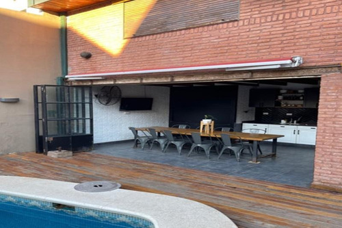 Imagen 28 de 30 de Excelente Casa Desarrollada En 3 Plantas | Muy Buena Ubicación