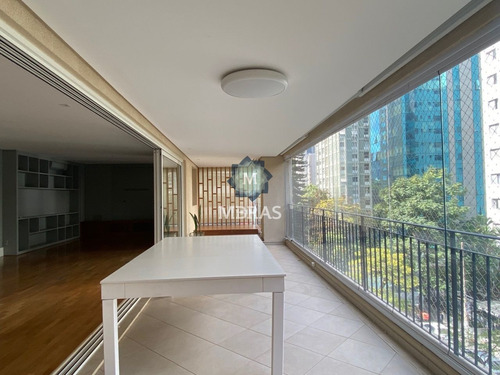 Imagem 1 de 15 de Lindo Apartamento No Coração Do Itaim - Mb2399