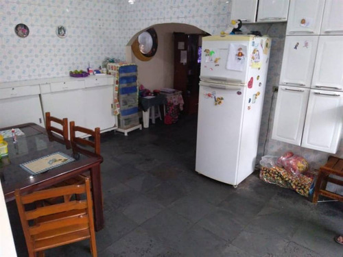 Imagem 10 de 22 de Casa 3 Dorm Sendo Uma Suite Garagem Pra 3 Carros,sala Dois Ambiente 1 Banheiro Social , Com Quintal Oportunidade Unica - Hm2952