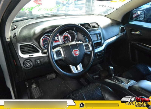 Imagem 12 de 14 de Fiat Freemont Emotion 2.4 2012