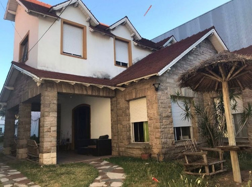 Imagen 2 de 16 de Alquiler De Casa Para Uso Comercial - La Tablada