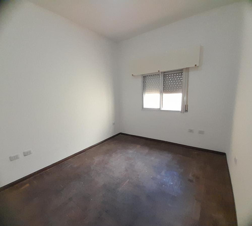 Imagen 20 de 30 de Munro - Zona Industrial I - Lote Propio - Casa De 3 Amb Con Cochera Y Galpón/taller!