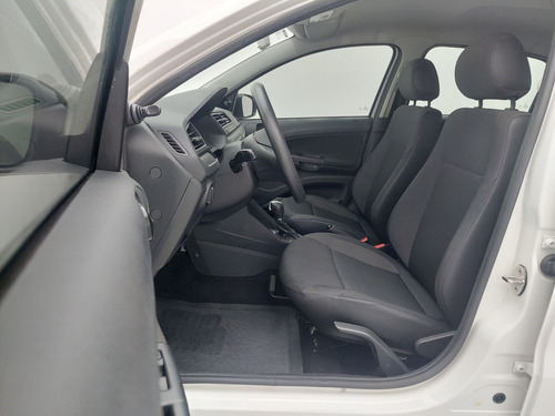 Volkswagen Voyage 1.6 16V MSI TOTALFLEX 4P AUTOMÁTICO