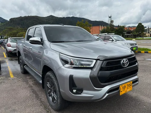 Toyota Hilux 2.4 Diésel 4X4