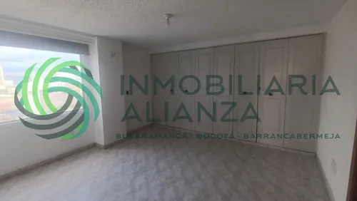 Apartamento En Venta En Cabecera Del Llano. Cod V61728