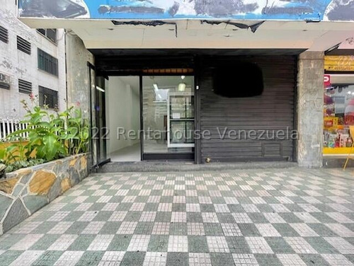 Comercial En Venta En Los Palos Grandes #23-17304 Yosmil Carrero