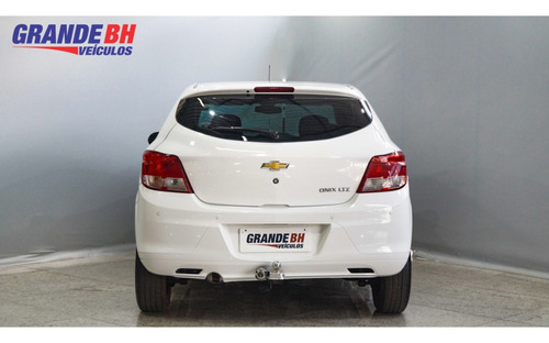 Chevrolet Onix 1.0 MPFI LT 8V FLEX 4P MANUAL