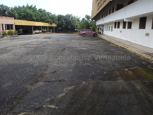 En Venta Extraordinario Galpón Industrial Ubicado En La Mejor Zona Industrial De Charallave #24-13069 Wendy Hoyer