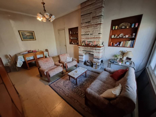 Chalet Clásico En Inmejorable Ubicación