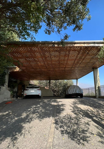 Casa Familiar Remodelada En El Arrayán Con Quincho Y Piscina