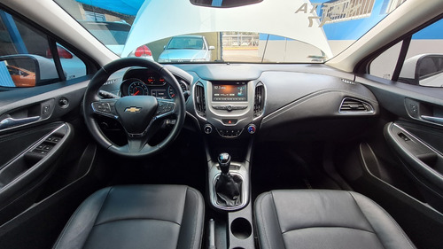 Imagen 5 de 11 de Chevrolet 2017 Cruze 1.4 4 Ptas Lt 61000km