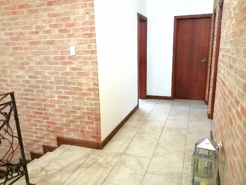 Imagen 9 de 14 de María Meléndez Vende Espectacular Casa Remodelada En La Viña