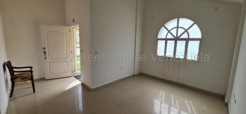 Imagen 8 de 21 de Leida Falcon Rentahouse Vende Townhouse En La Cumaca San Diego 23-642 Lf