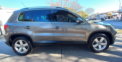 Imagen 8 de 15 de Volkswagen Tiguan 2.0 Tdi 4x4 Tip