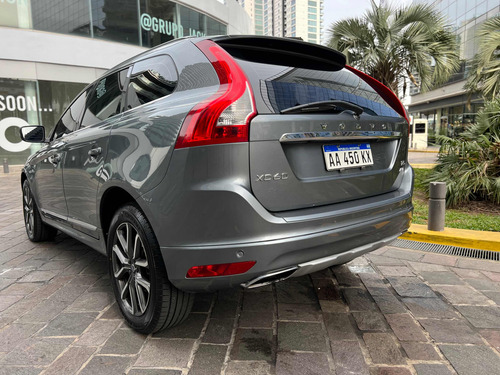 Volvo XC60 2.0 T5 High 240cv At