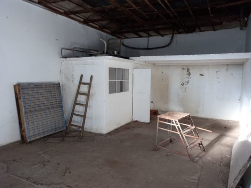 Imagen 3 de 6 de Local Comercial En Esquina Barrio Candioti Norte
