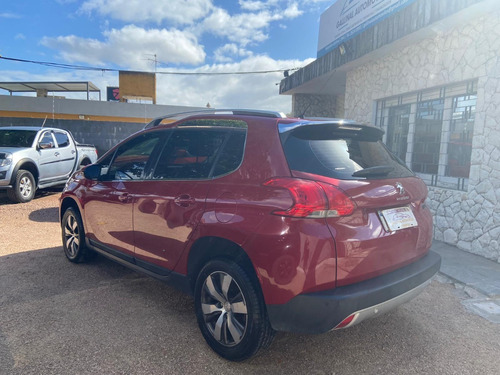 Peugeot 2008 Feline 1.6vti - Divina - Permuto Financio