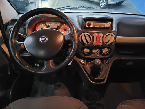 Imagem 13 de 16 de Fiat Doblo 2008 1.8 Adventure Flex 5p
