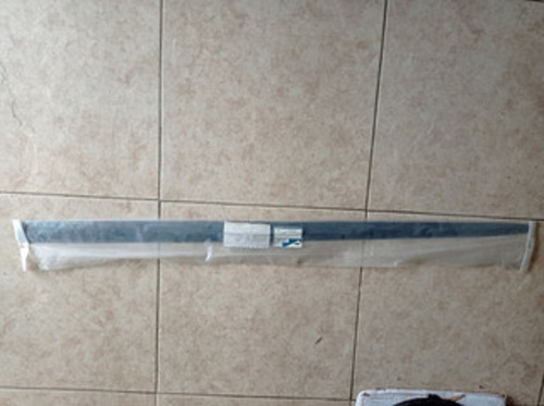 Platina Puerta Delantera Ford Fiesta 94-98 Nueva Original