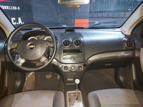 Imagen 6 de 12 de Chevrolet Aveo Lt