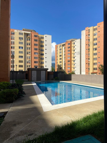 Global Alquila Un Apartamento En Conjunto Residencial  Doral Country, Mañongo