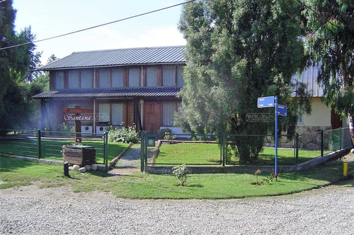 Turístico En Venta Ubicado En Nahuel Malal, Bariloche