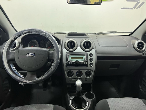 Ford Fiesta 1.6 MPI CLASS SEDAN 8V FLEX 4P MANUAL