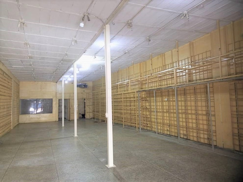 Local Comercial En Venta, Calle Ramírez, San Félix