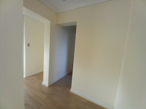 Imagen 13 de 28 de Vendo Amplísimo Departamento Remodelado