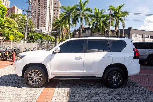 Toyota Prado Txl 4.0 At 4x4 2020 Blindaje Ii