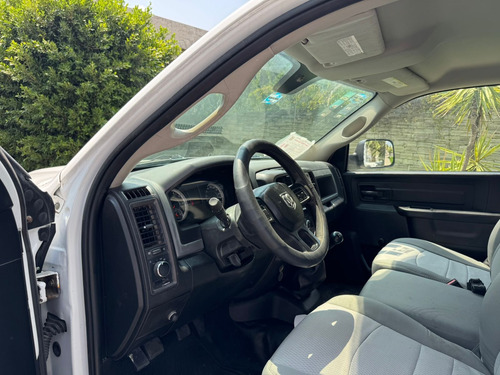 RAM 4000 5.7 Chasis Cabina Pl 4x2 Mt