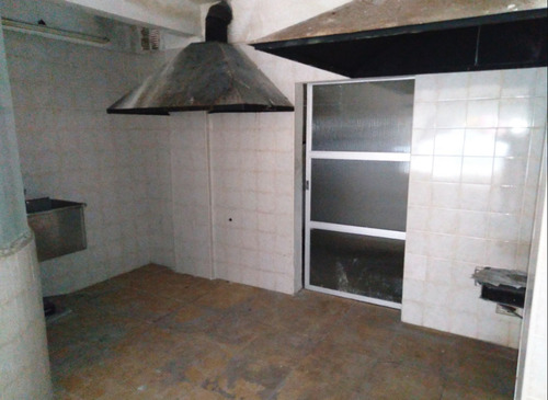 Venta, Local Plaza Colon A 1 Cuadra Del Mar