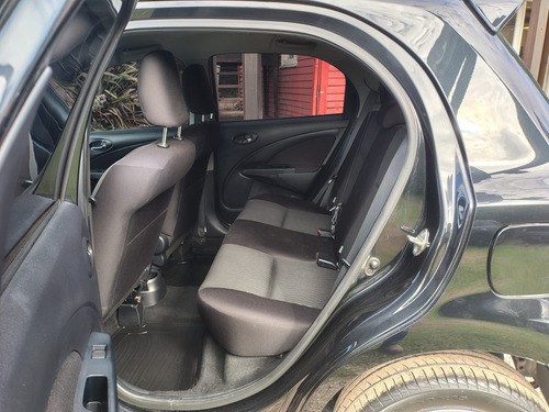 Toyota Etios 1.5 XLS 6MT 5P