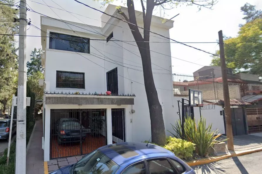 Hermosa Casa En Venta, A Un Precio Exclusivo, Ubicada En Barra De Navidad, Jardines De Santa Clara Ecatepec Edomex