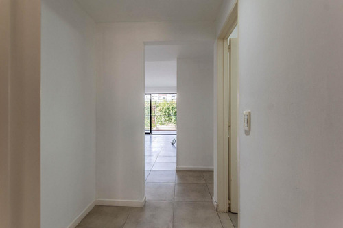 Departamento De 2 Ambientes Con Cochera En Venta, Victoria, San Fernando