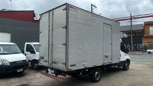 Iveco Daily 35.150 Cs 2021 Baú