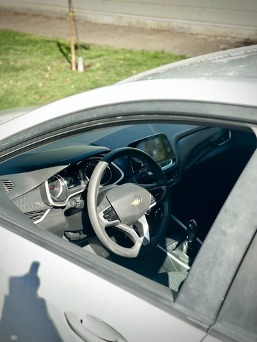 Chevrolet Onix Sedan lt