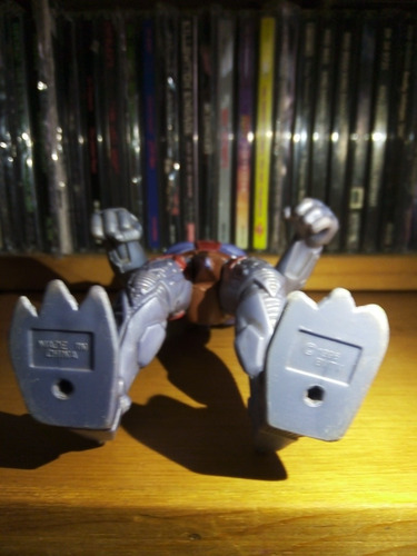 Gargolas Goliat Hard Wired 1996 Kenner - Gargoyles (Usado)