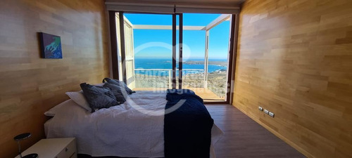 Parcela De 5.118 M2 Con Casa Nueva En Ocho Quebradas