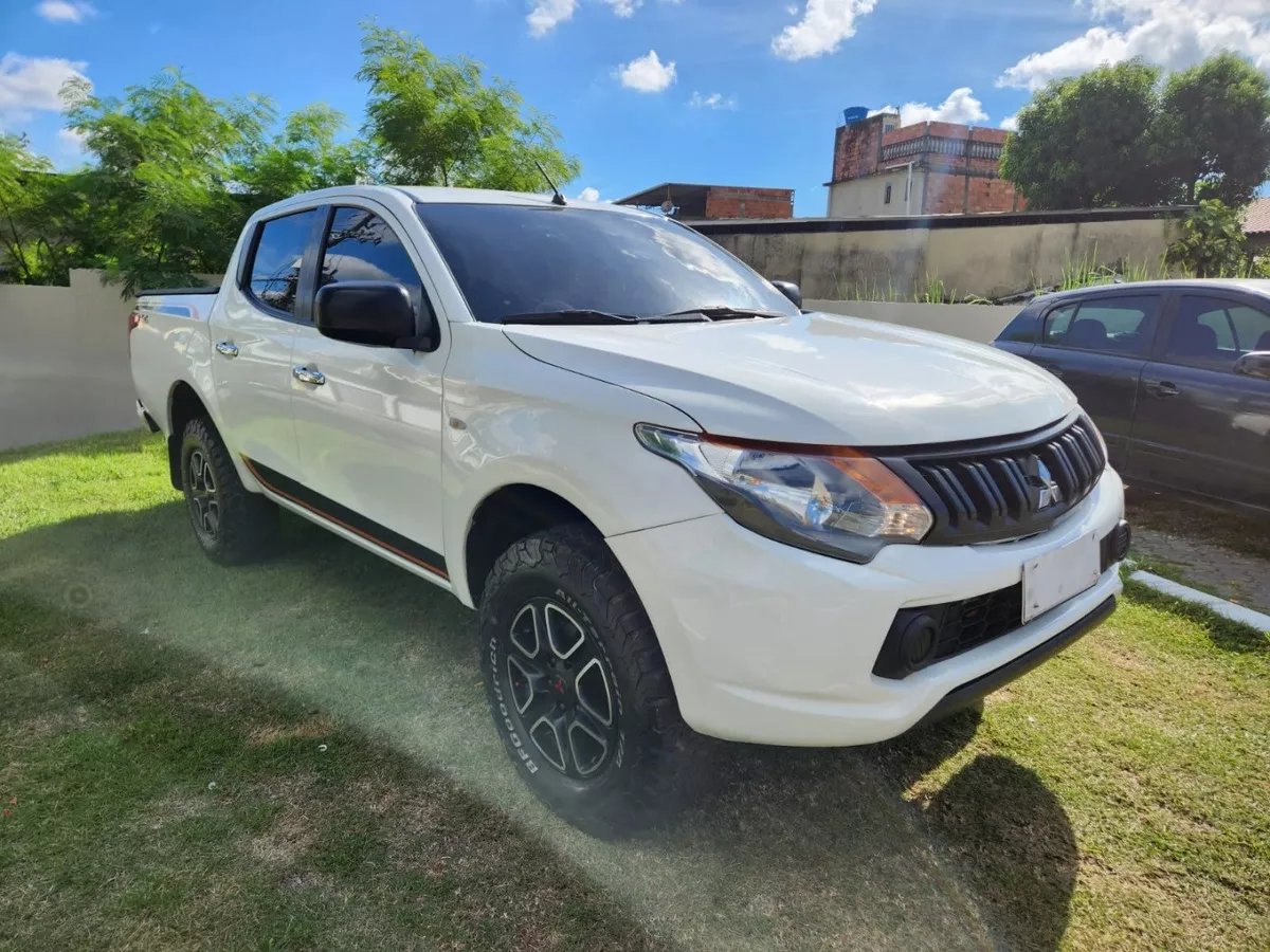 Mitsubishi L200 TRITON 2.4 16V TURBO DIESEL GL CD 4X4 MANUAL