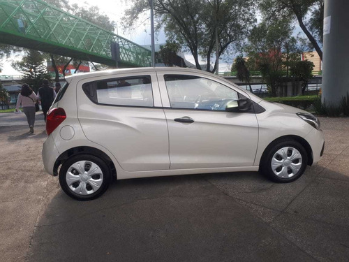 Imagen 9 de 12 de Chevrolet Spark 2017 1.4 Lt Mt